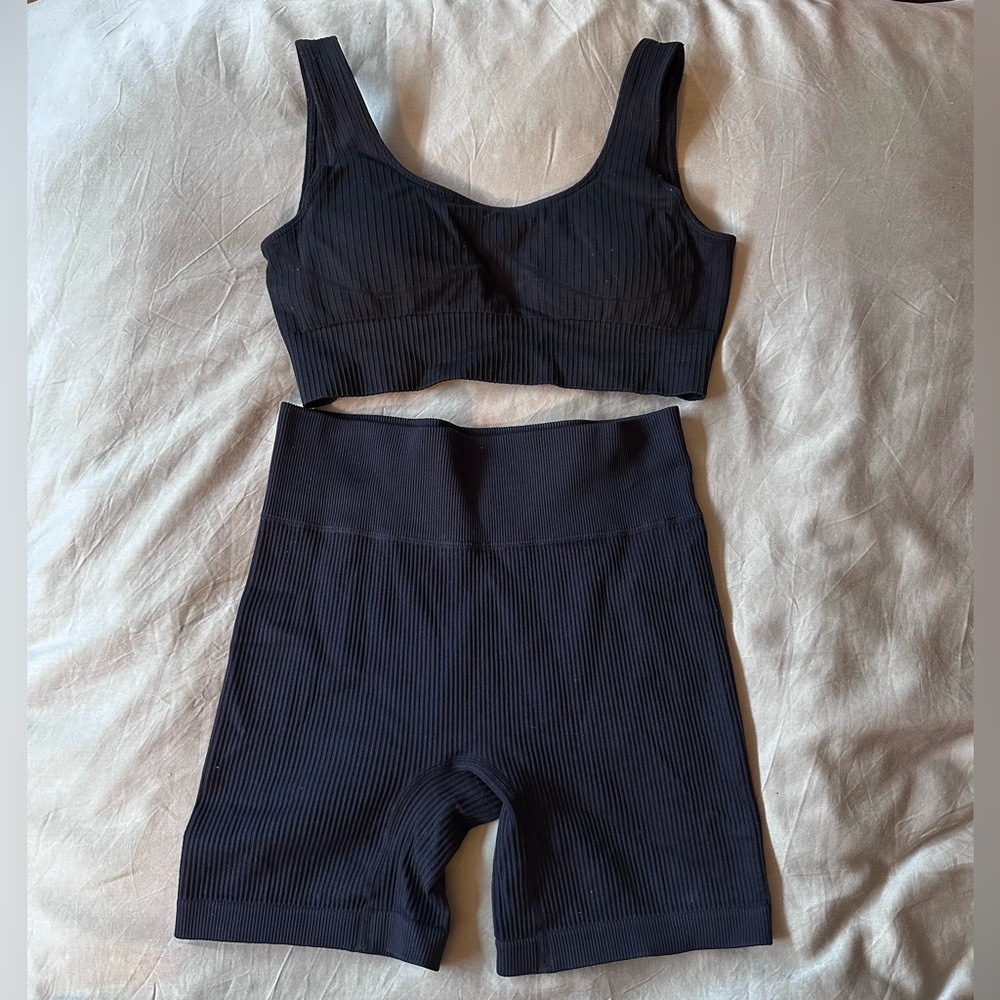 2-Piece Black Ribbed Sports Bra and Shorts Set